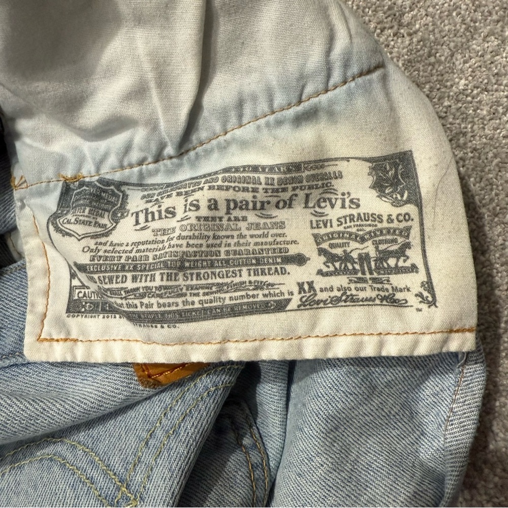 Levi’s 501 Vintage Styled Light Blue Distressed Denim Women’s Shorts 29” waist - Picture 9 of 14